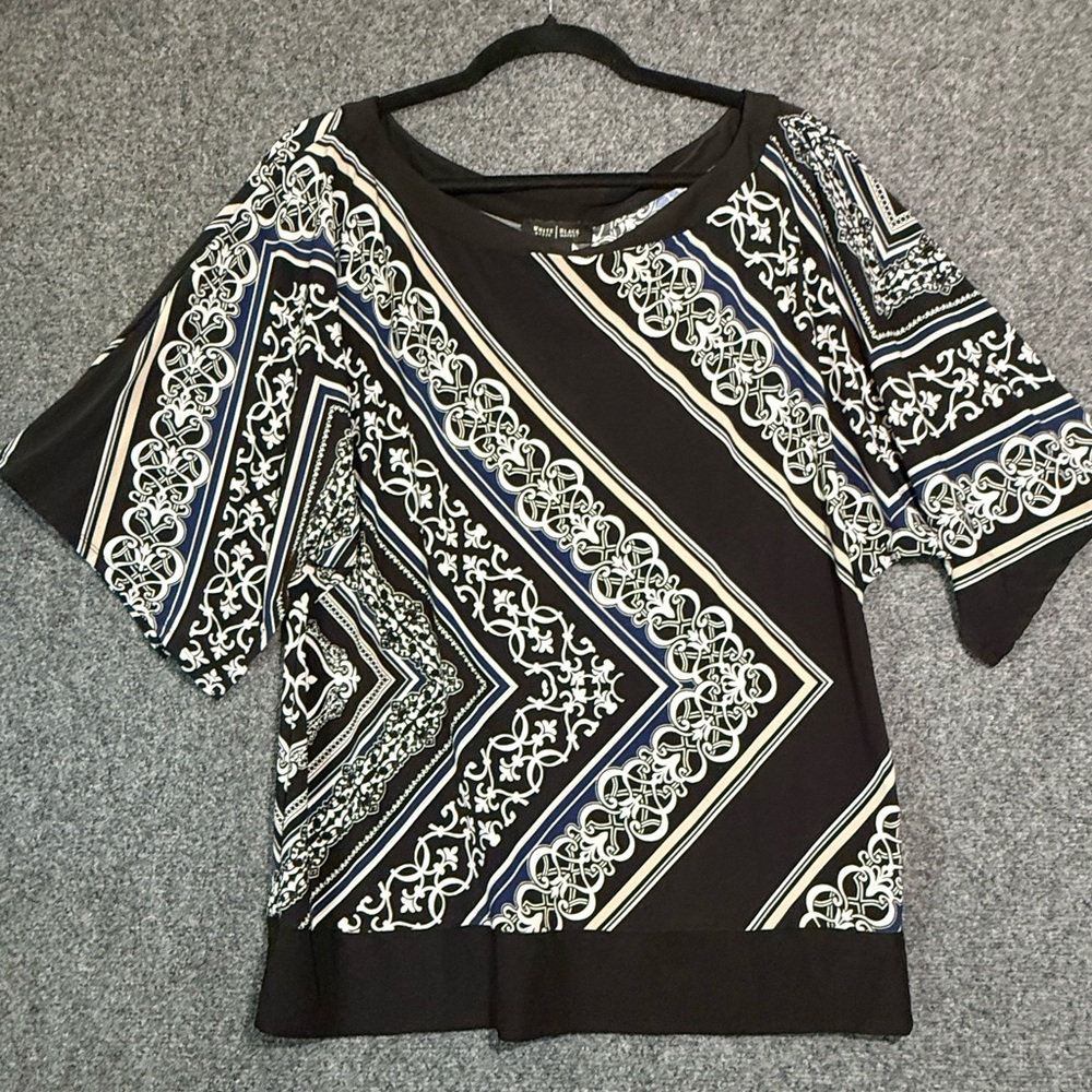 White House Black Market Geometric Black and Blue Blouse